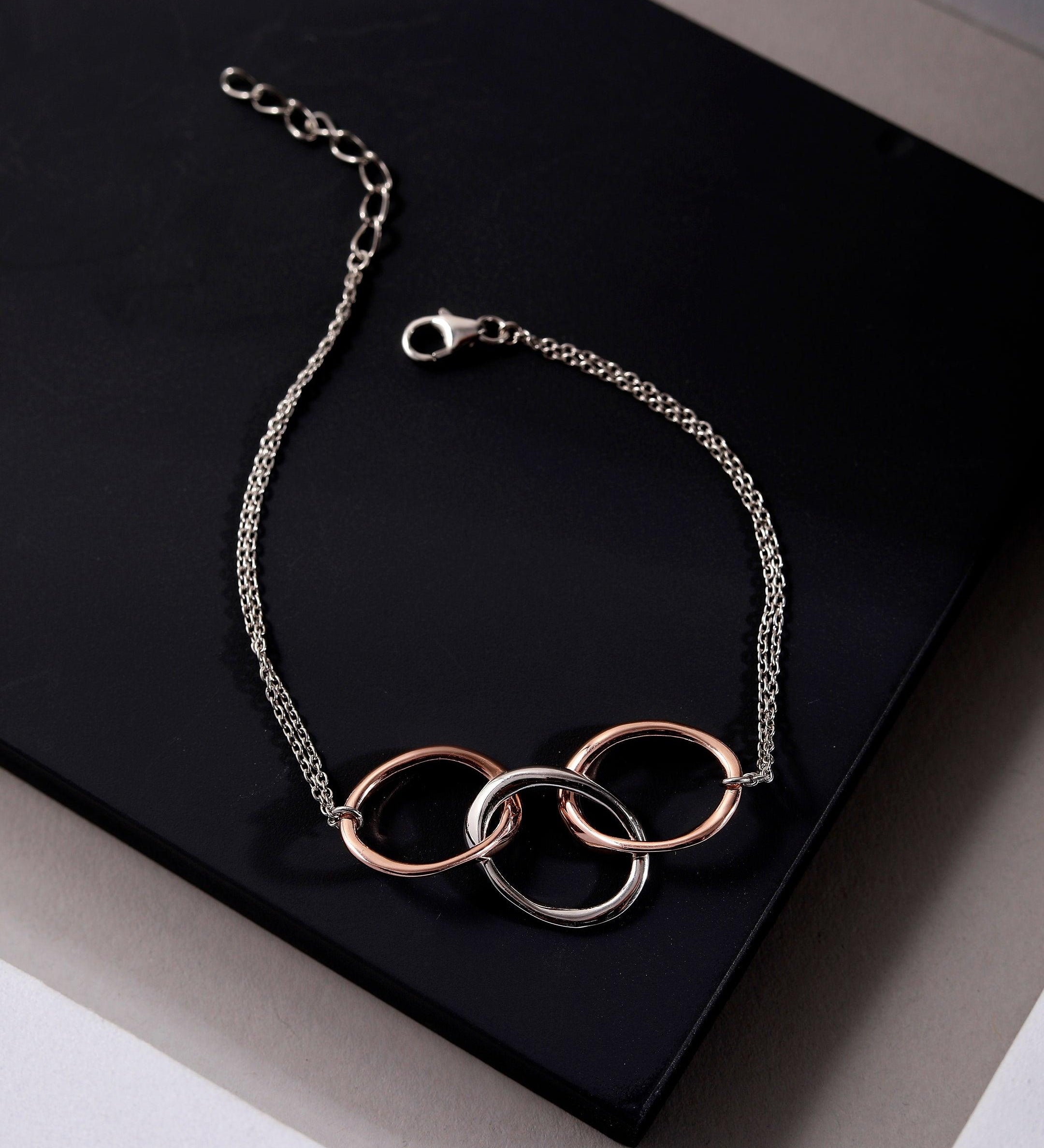 Radiant Interlocking Hoops Bracelet - Diavo Jewels