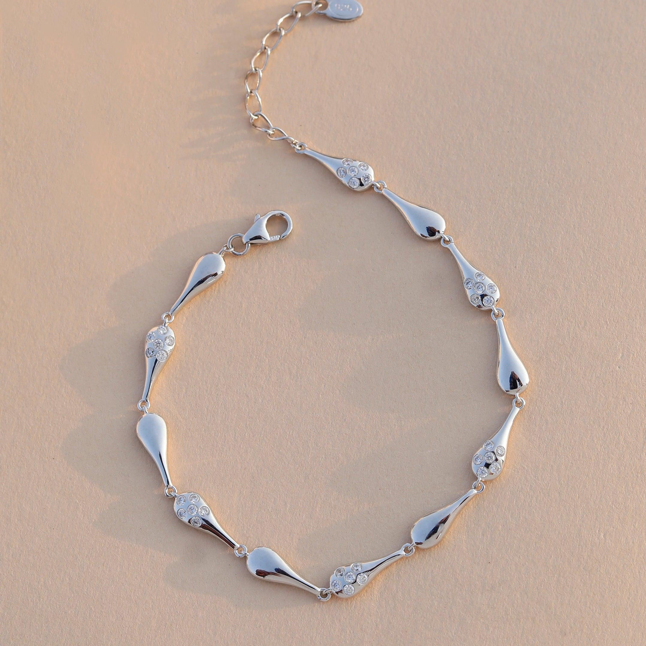 Opulent Clasp Sterling Silver Bracelet - Diavo Jewels