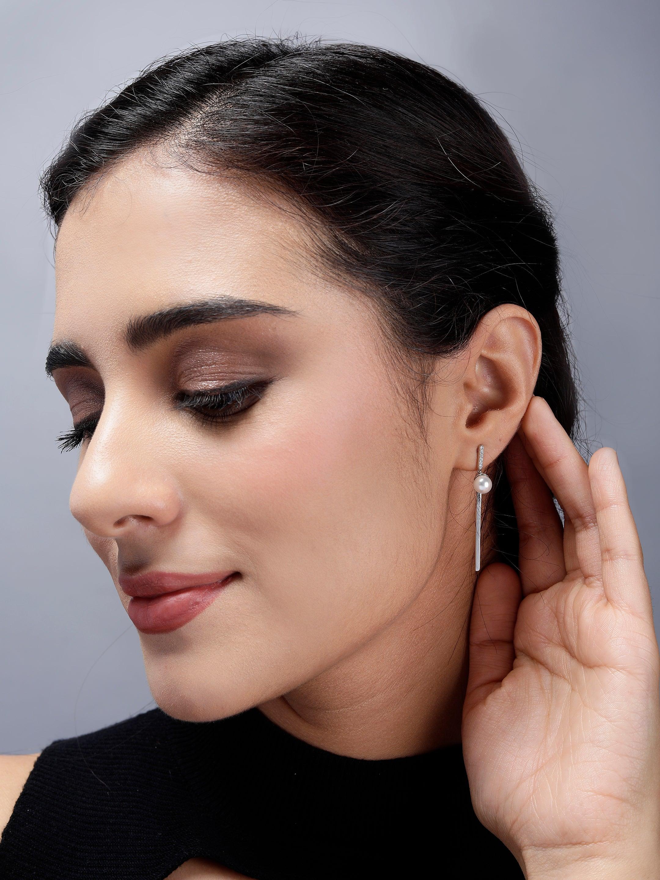 Sleek Sui Dhaga Silver Earrings - Diavo Jewels