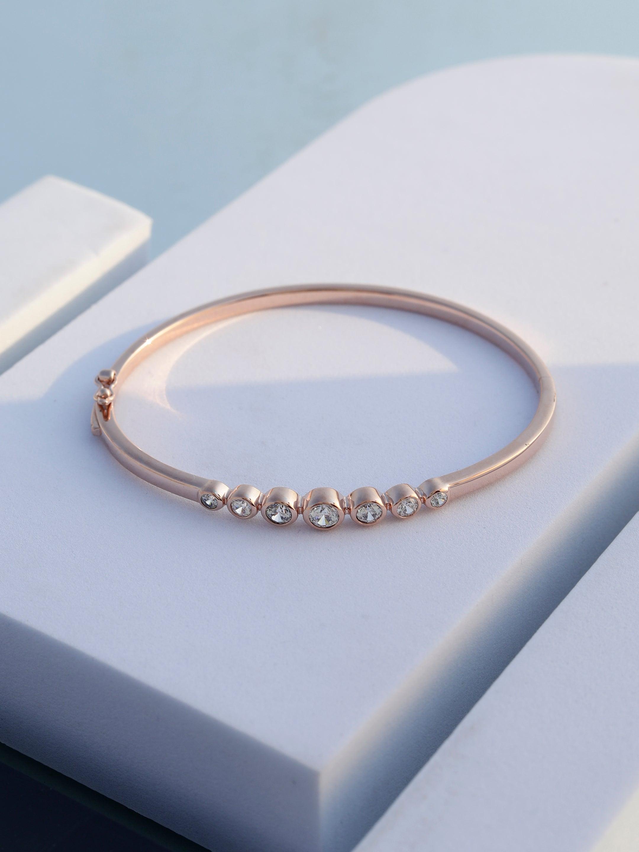 Effortlessly stylish with this Gold and Diamond bangle  #Lightweightjewellery #dailywearjewellery #gold #di… | Bangles jewelry  designs, Gold bangles design, Jewelry