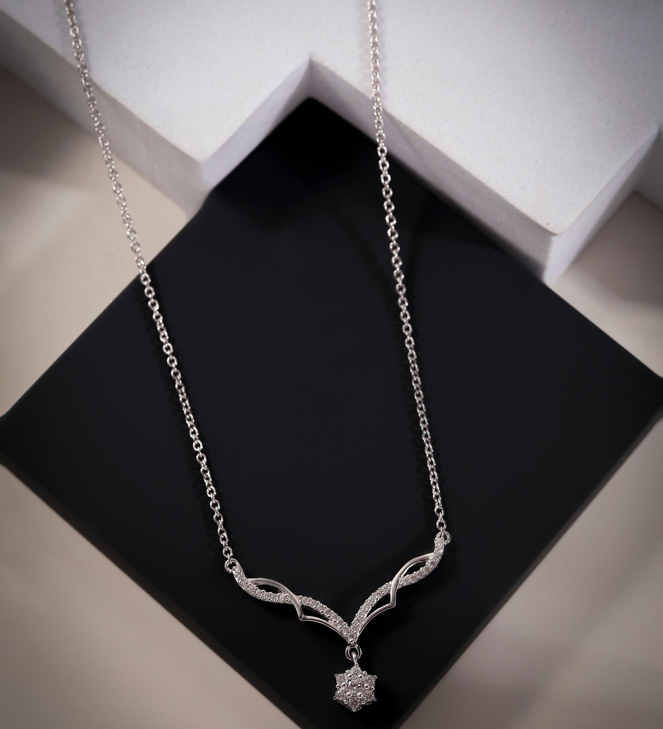 The Joyful Floral Silver Necklace - Diavo Jewels