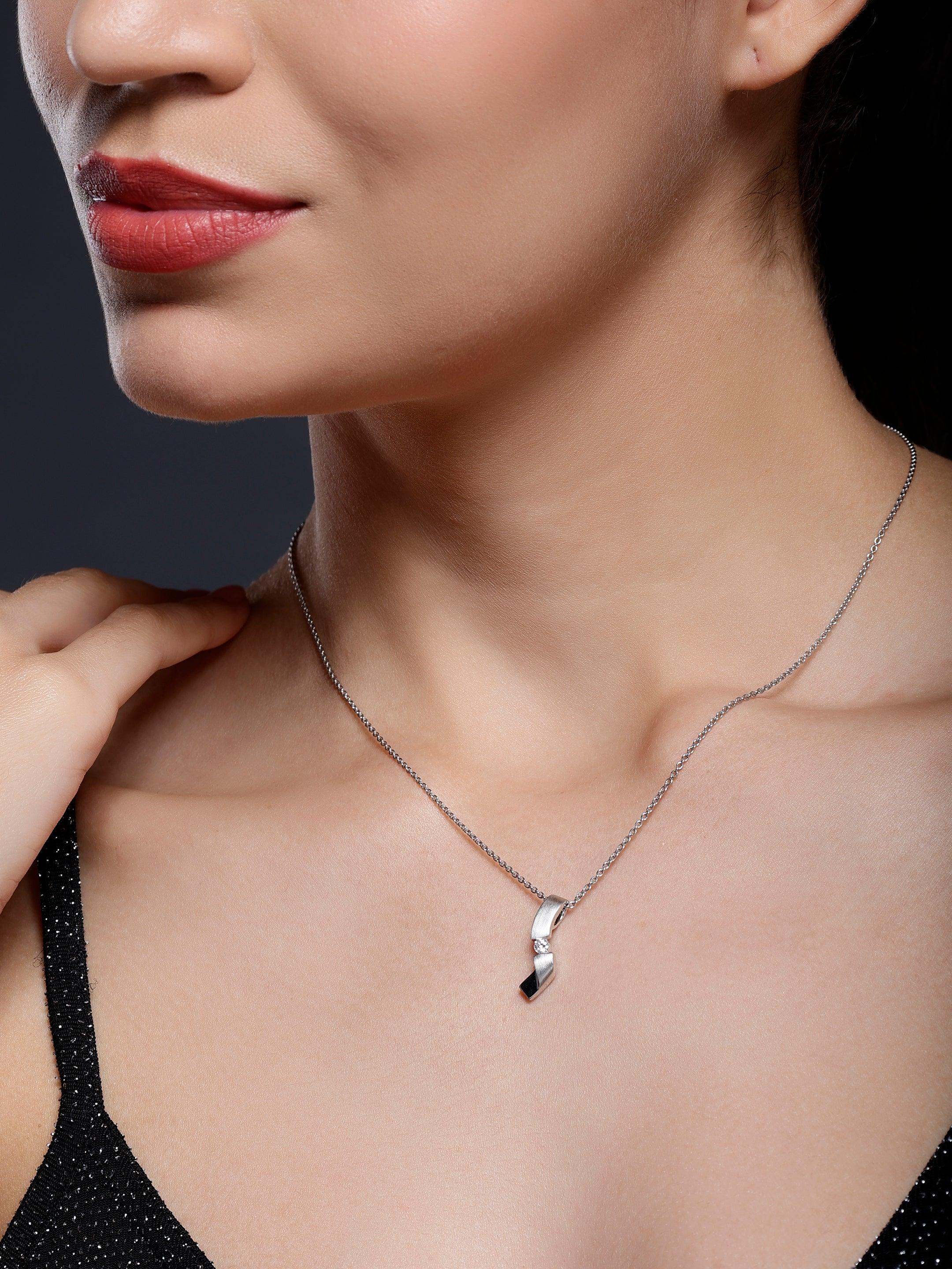 Tilted Lineage Silver Necklace - Diavo Jewels