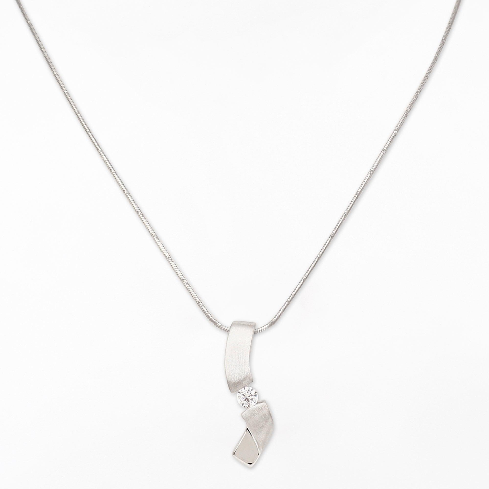 Tilted Lineage Silver Necklace - Diavo Jewels