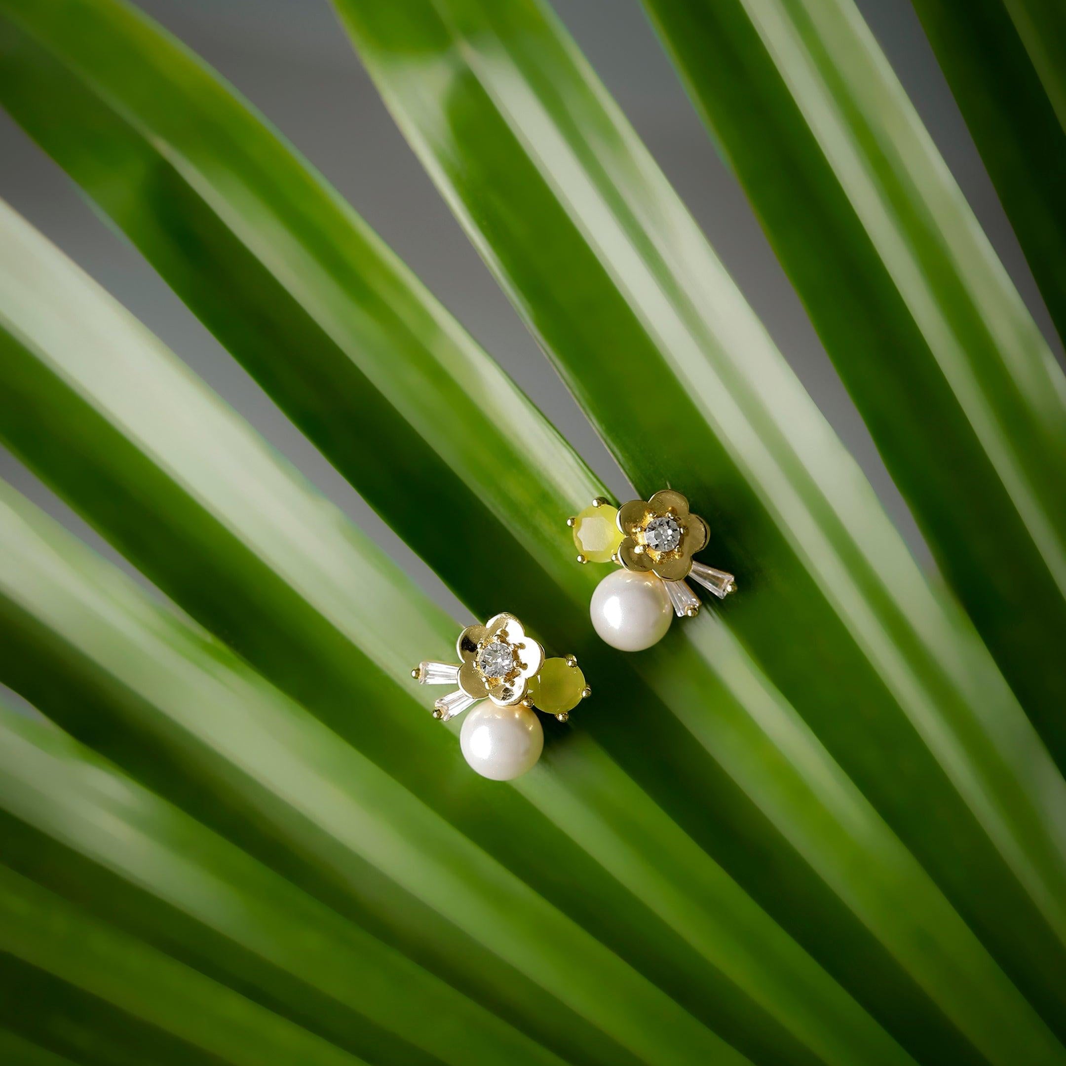 Miniature Floral Breeze Silver Earrings. - Diavo Jewels