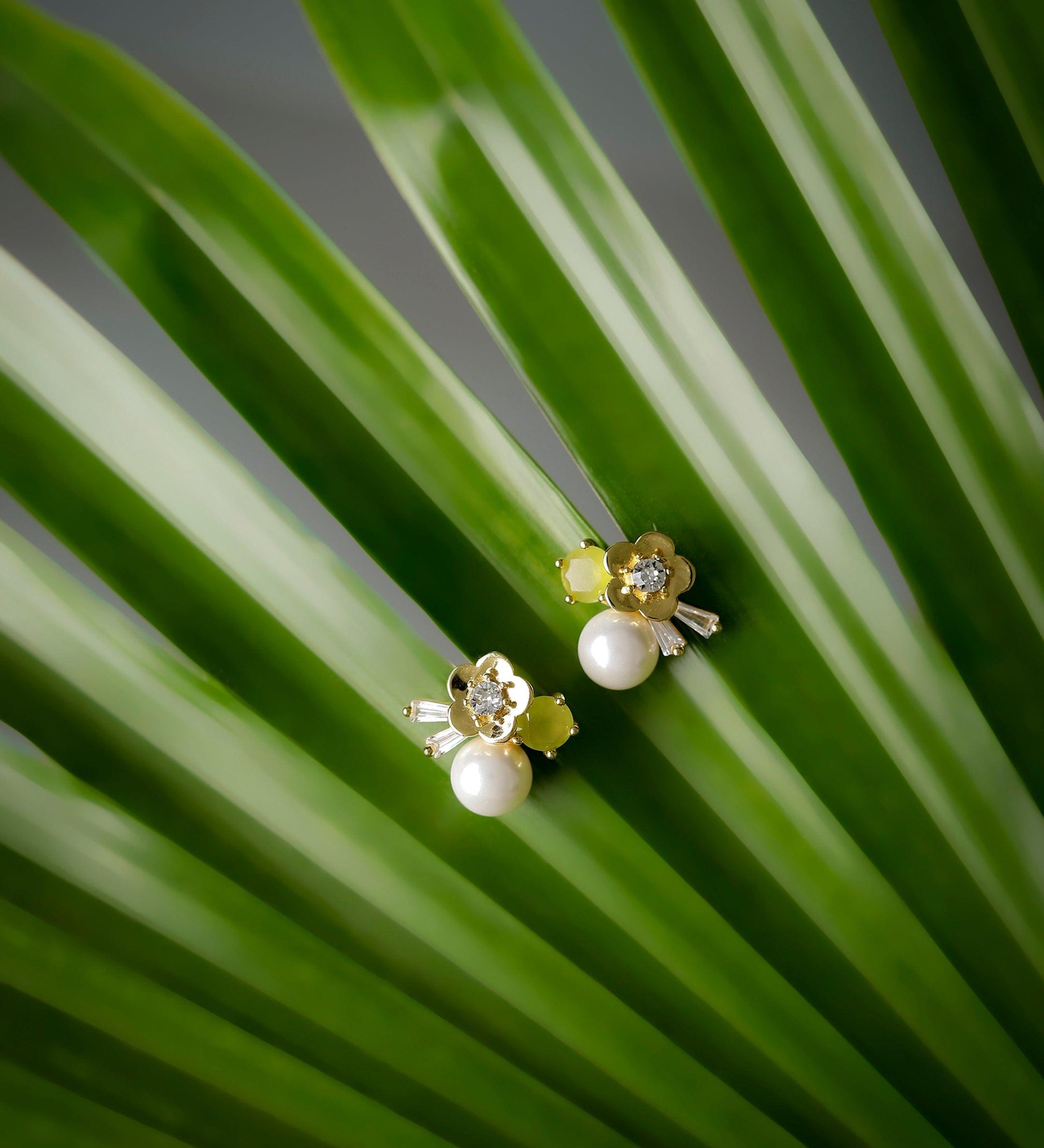 Miniature Floral Breeze Silver Earrings. - Diavo Jewels