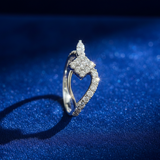 Amore Heart Silhouette Diamond Ring