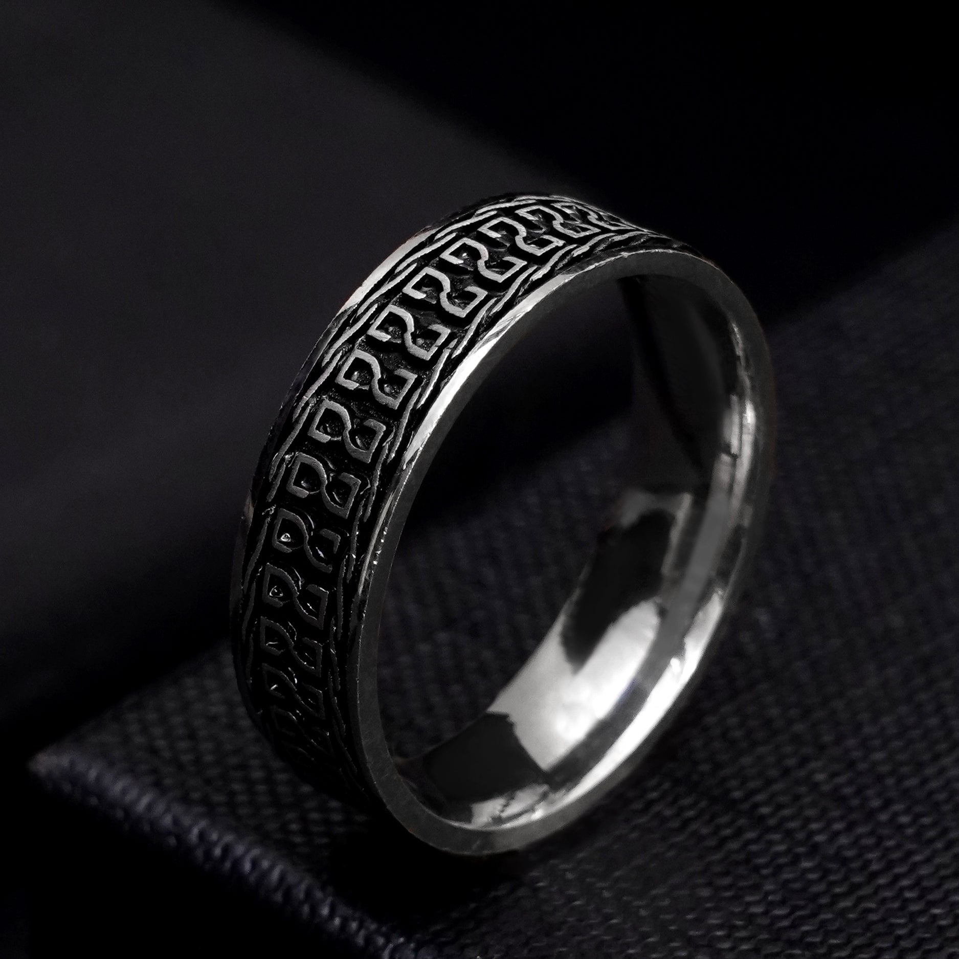 Zenith Cirque Men's Silver Ring