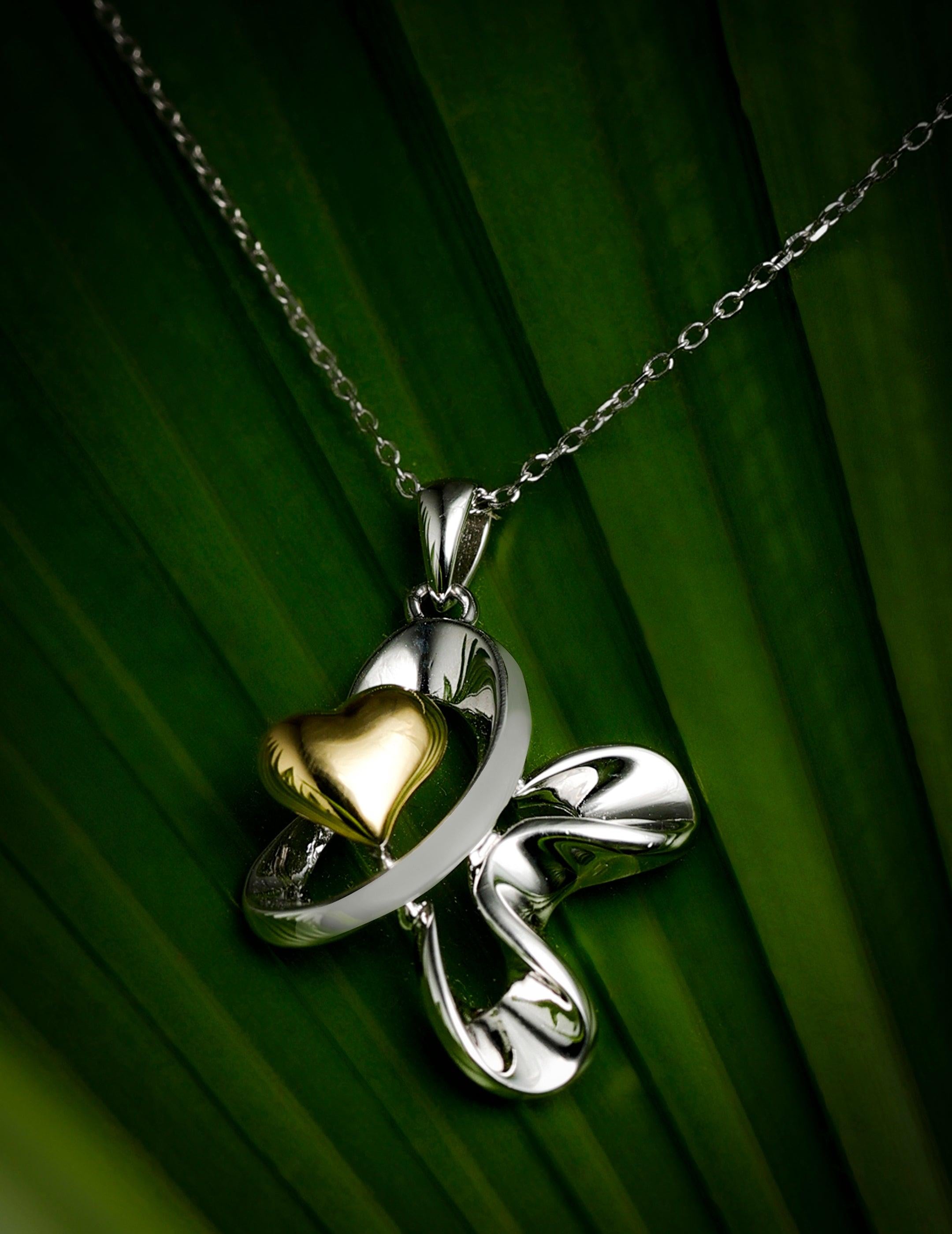 Majestic Heart of the Kingdom Necklace - Diavo Jewels
