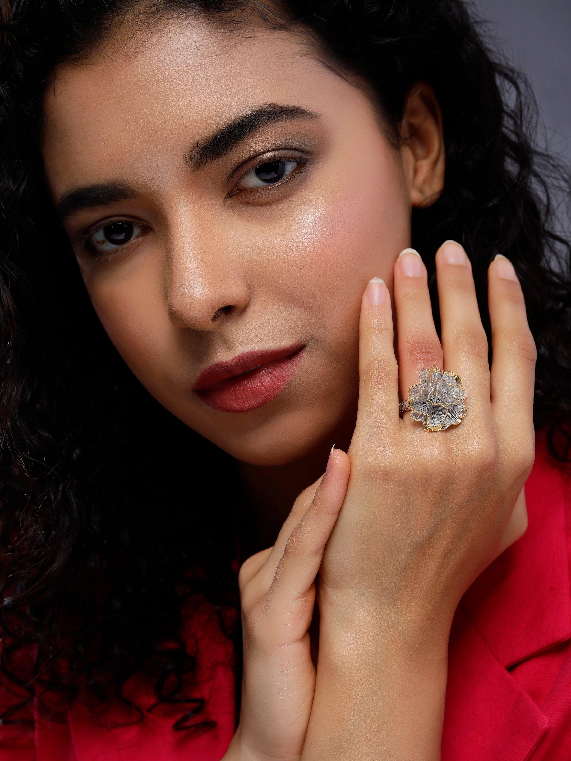 Gilded Filigree Floral Silver Ring - Diavo Jewels