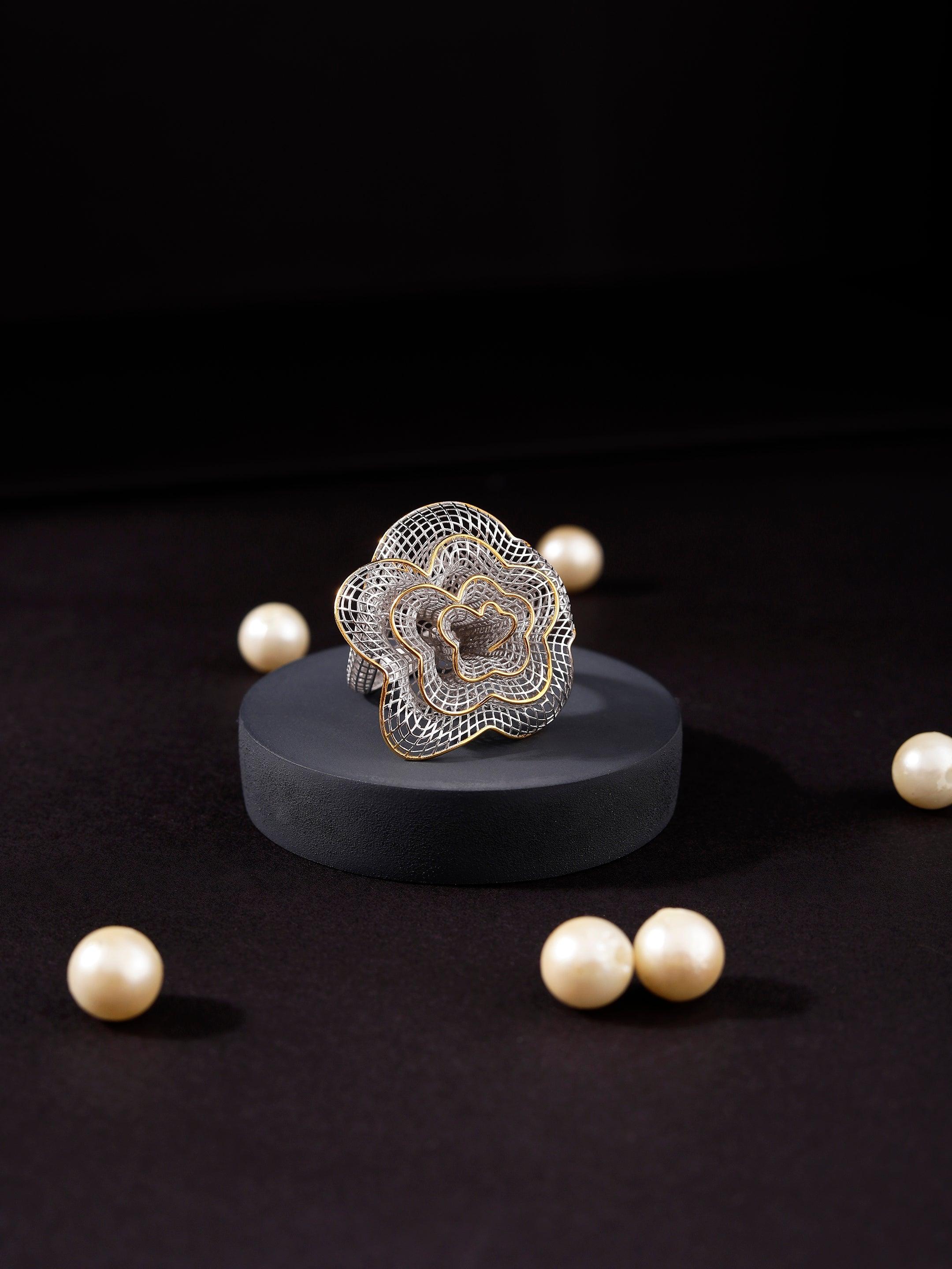 Filigree Floral Delight Silver Ring with Dual Tones - Diavo Jewels