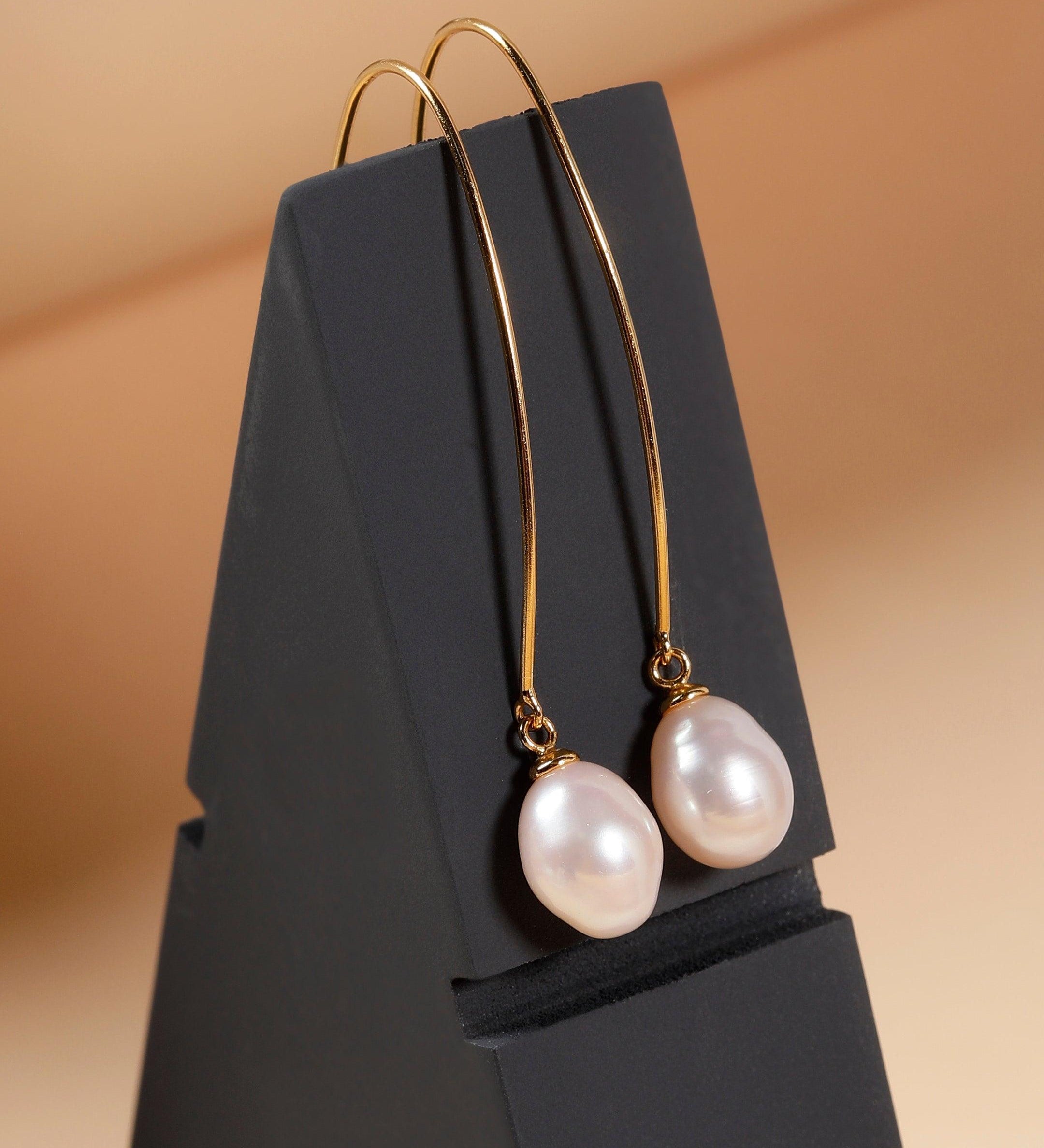 Silver Streamline Long 925 Silver Earrings with Flowing Freshwater Pearl - Diavo Jewels