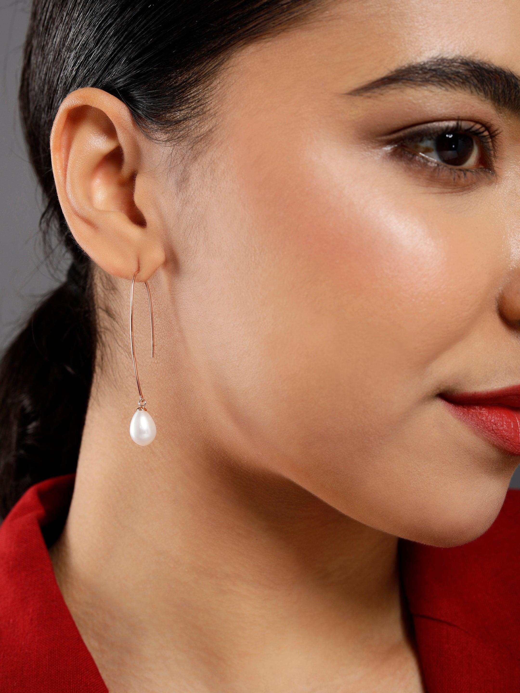 Silver Streamline Long 925 Silver Earrings with Flowing Freshwater Pearl - Diavo Jewels