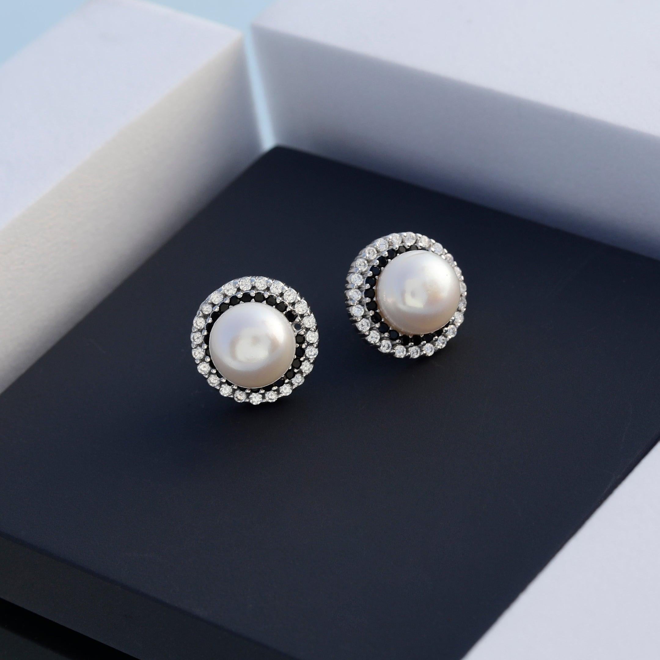 925 Silver Earrings with Intricate Circle Design