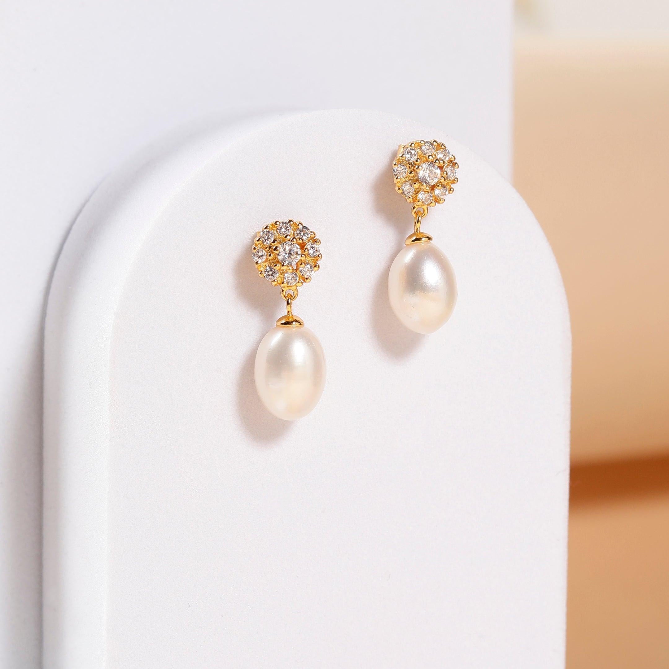 Sparkling Floral Pearl Silver Earrings - Diavo Jewels